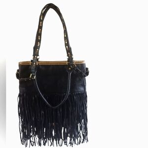 Steve Madden fringed crossbody purse/bag     snap closure black dual handle